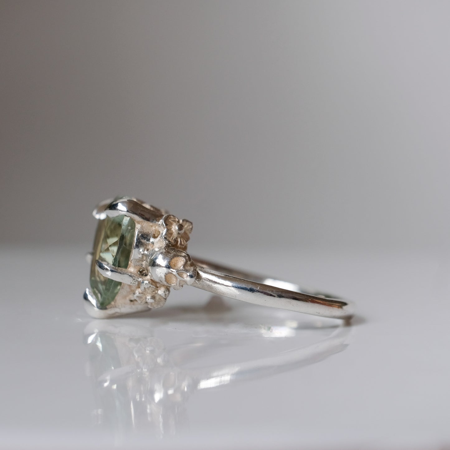 ERZULIE mint quartz ring