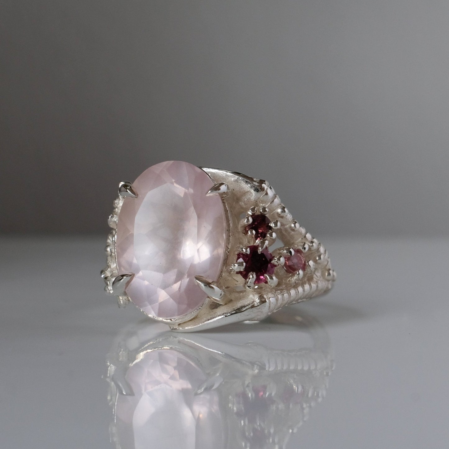 TALON rose quartz ring