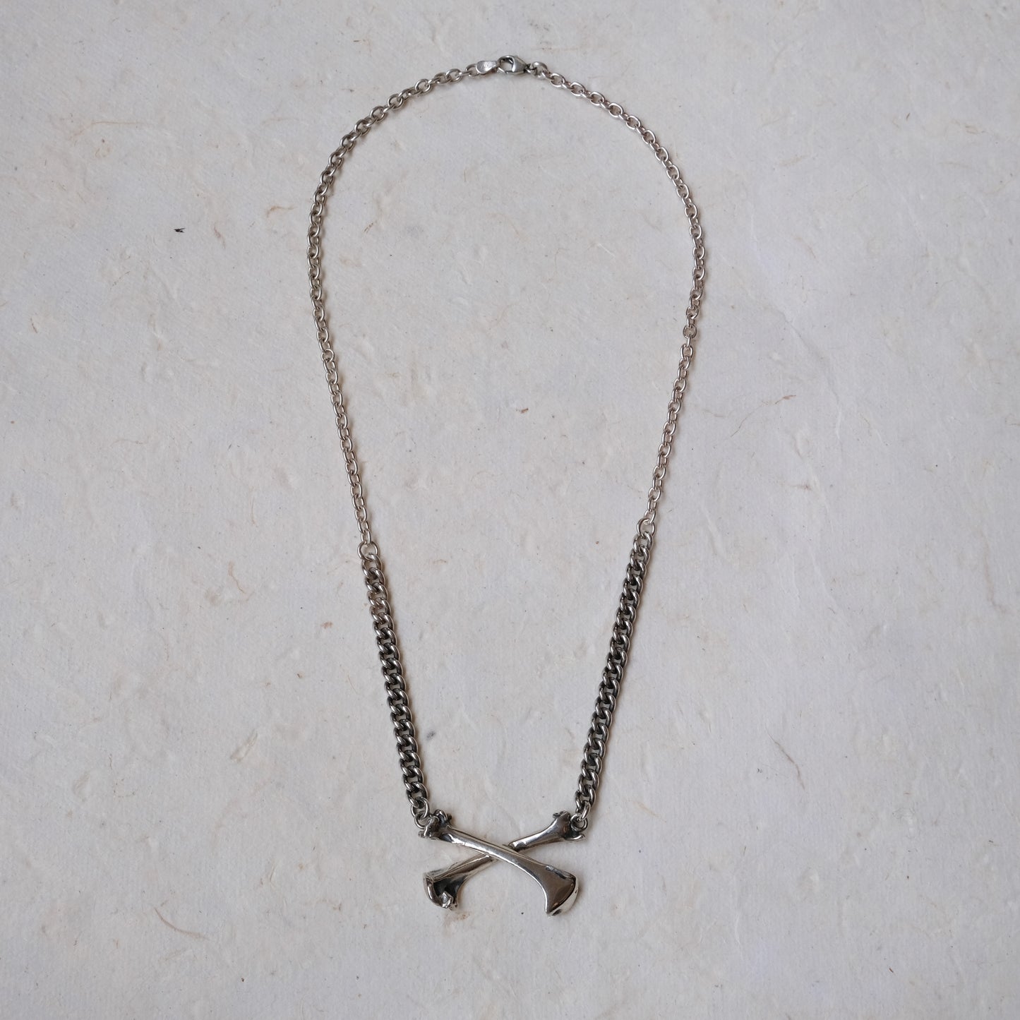 CROSSBONES necklace