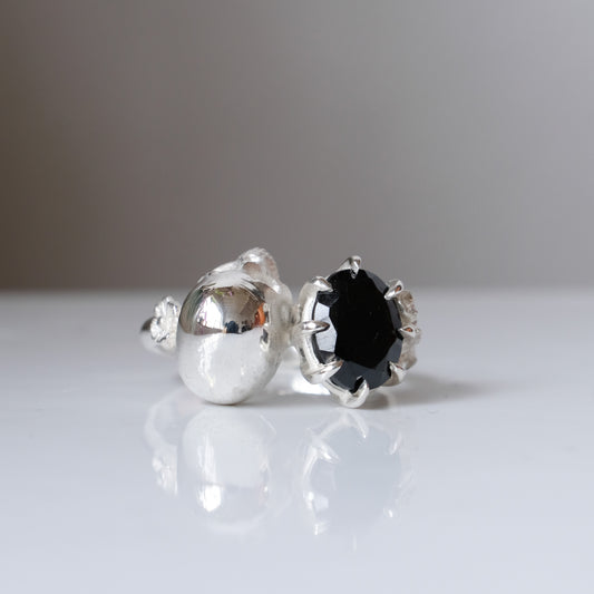 VANITAS black spinel ring