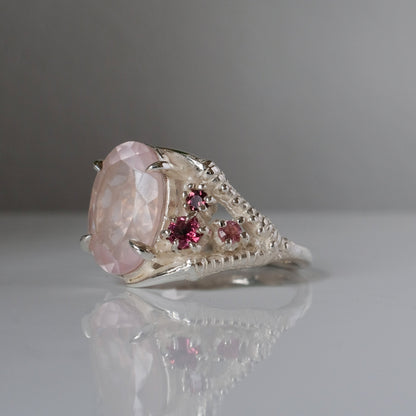 TALON rose quartz ring