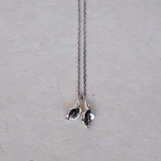 CALLA LILY II necklace