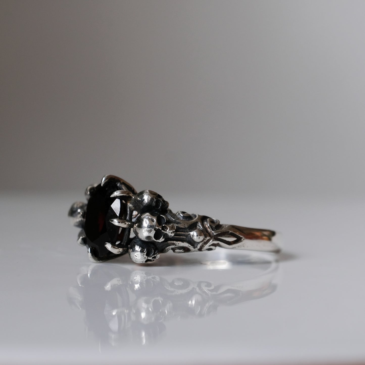 CERBERUS black spinel skull ring