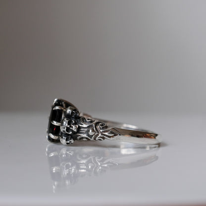 CERBERUS black spinel skull ring