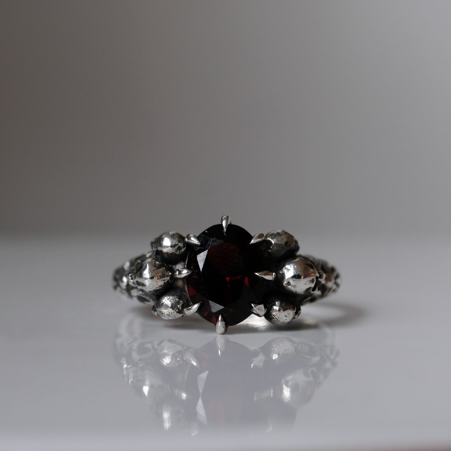 CERBERUS garnet skull ring