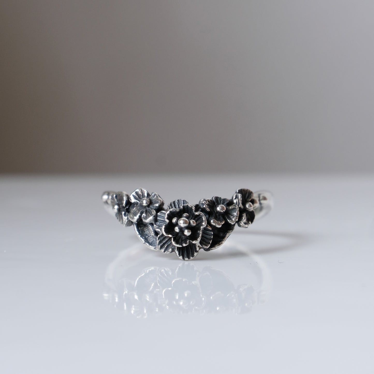 WREATH II ring