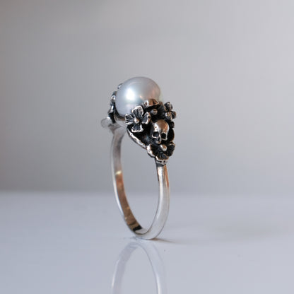 IMMORTELLE II pearl ring