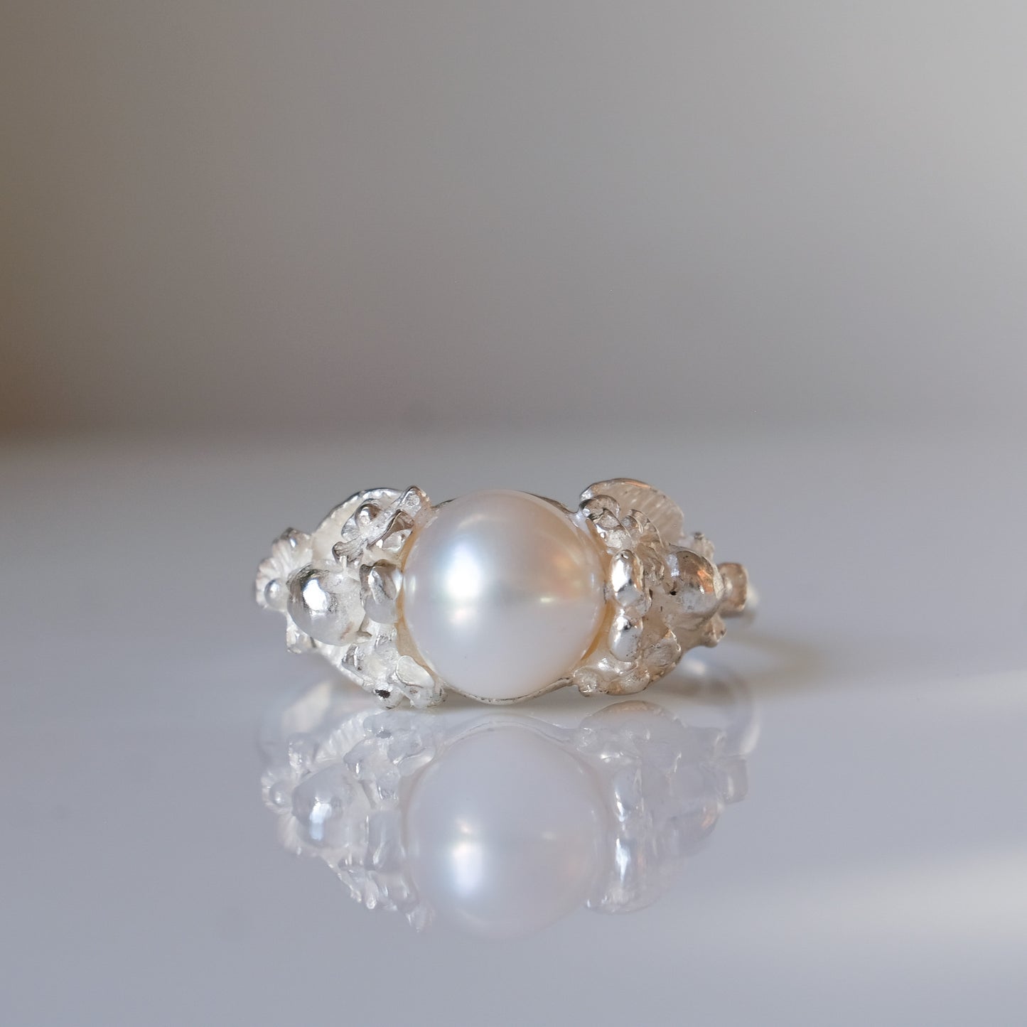 IMMORTELLE II pearl ring