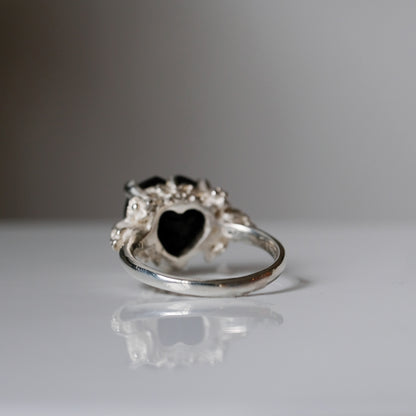 ERZULIE black spinel ring