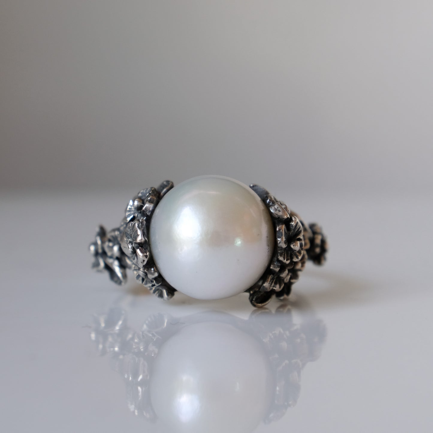 IMMORTELLE pearl ring