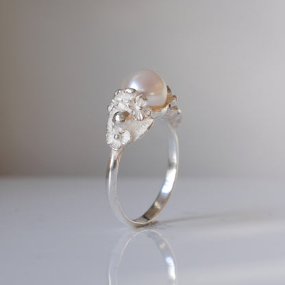 IMMORTELLE II pearl ring