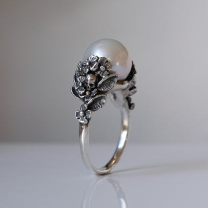 IMMORTELLE pearl ring